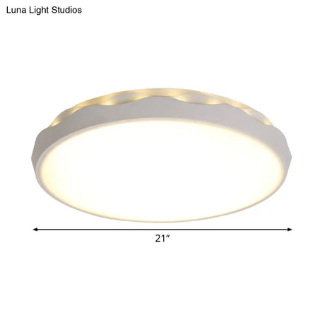 Minimalist Iron Ceiling Light 17’/21’ Dia Flush Mount White Rounded Design Led Scalloped Edge