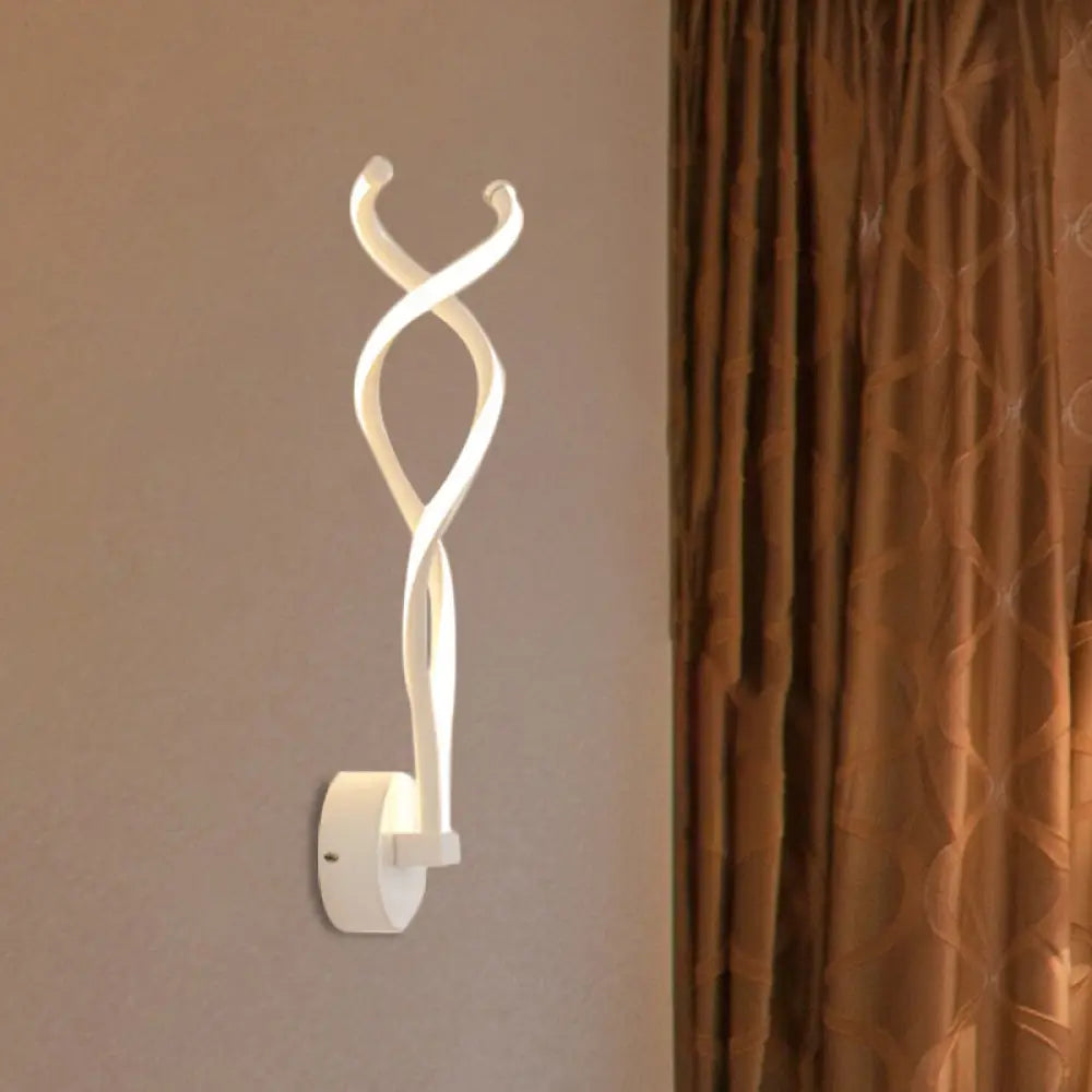 Minimalist Led Wall Lamp In Black/White Metal For Living Room White