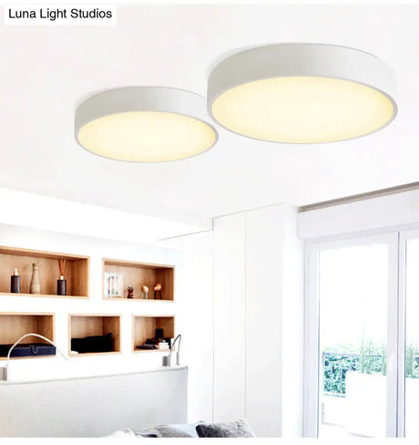 Minimalist Round Flush Mount Ceiling Lighting Fixture - 1 Light Aluminum