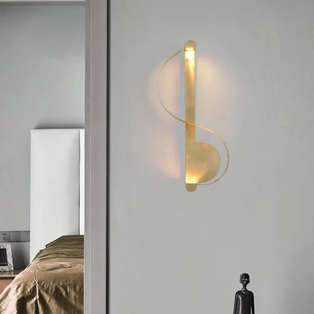 Minimalistic Brass Curve Led Wall Mount Light: Stylish Metal Sconce For Living Room