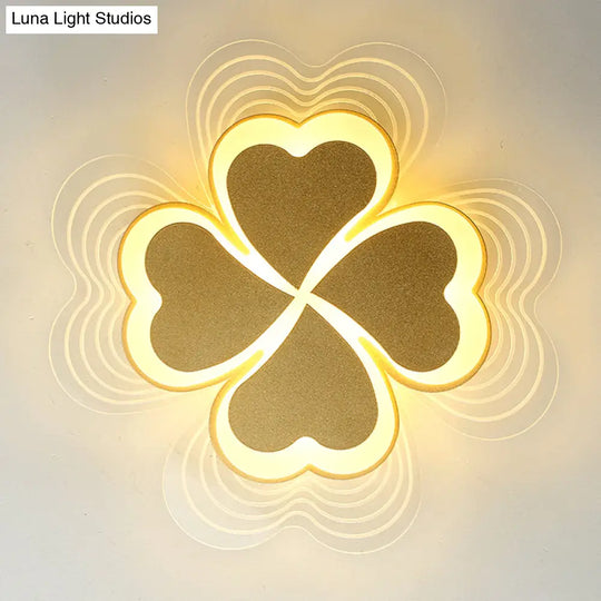 Minimalistic Led Ceiling Mount Light For Bedroom - Acrylic Clover Design Gold / 16.5 Remote Control