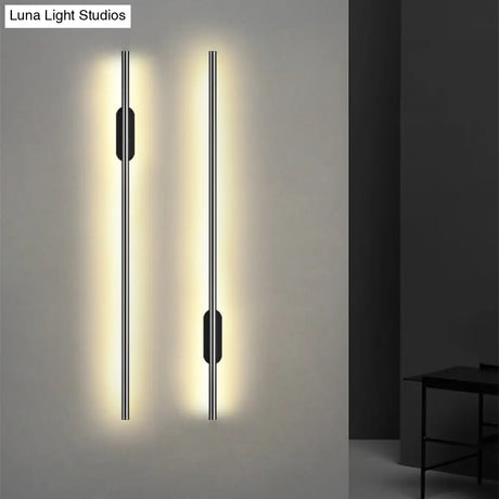 Modern Black Led Wall Sconce For Living Room - Stylish Metallic Fixture