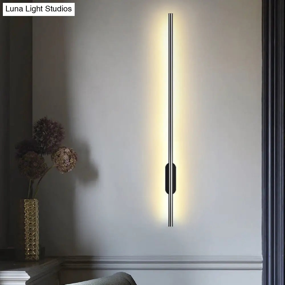 Modern Black Led Wall Sconce For Living Room - Stylish Metallic Fixture