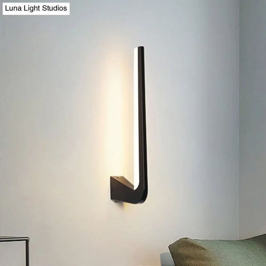 Modern Black Linear Led Wall Sconce With Acrylic Lighting For Living Room