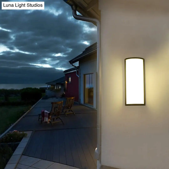 Modern Black Metal Led Outdoor Wall Sconce Lamp: Minimalistic Half Cylinder Design