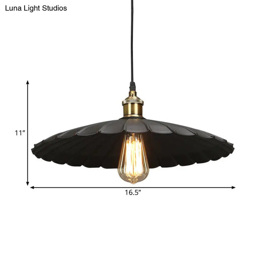 Scalloped Black Metal Pendant Light For Warehouse And Dining Room