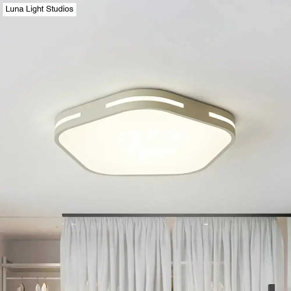 Modern Black/White Flush Mount Led Ceiling Light With Acrylic Pentagram Shade - 15’/18.5’ Width