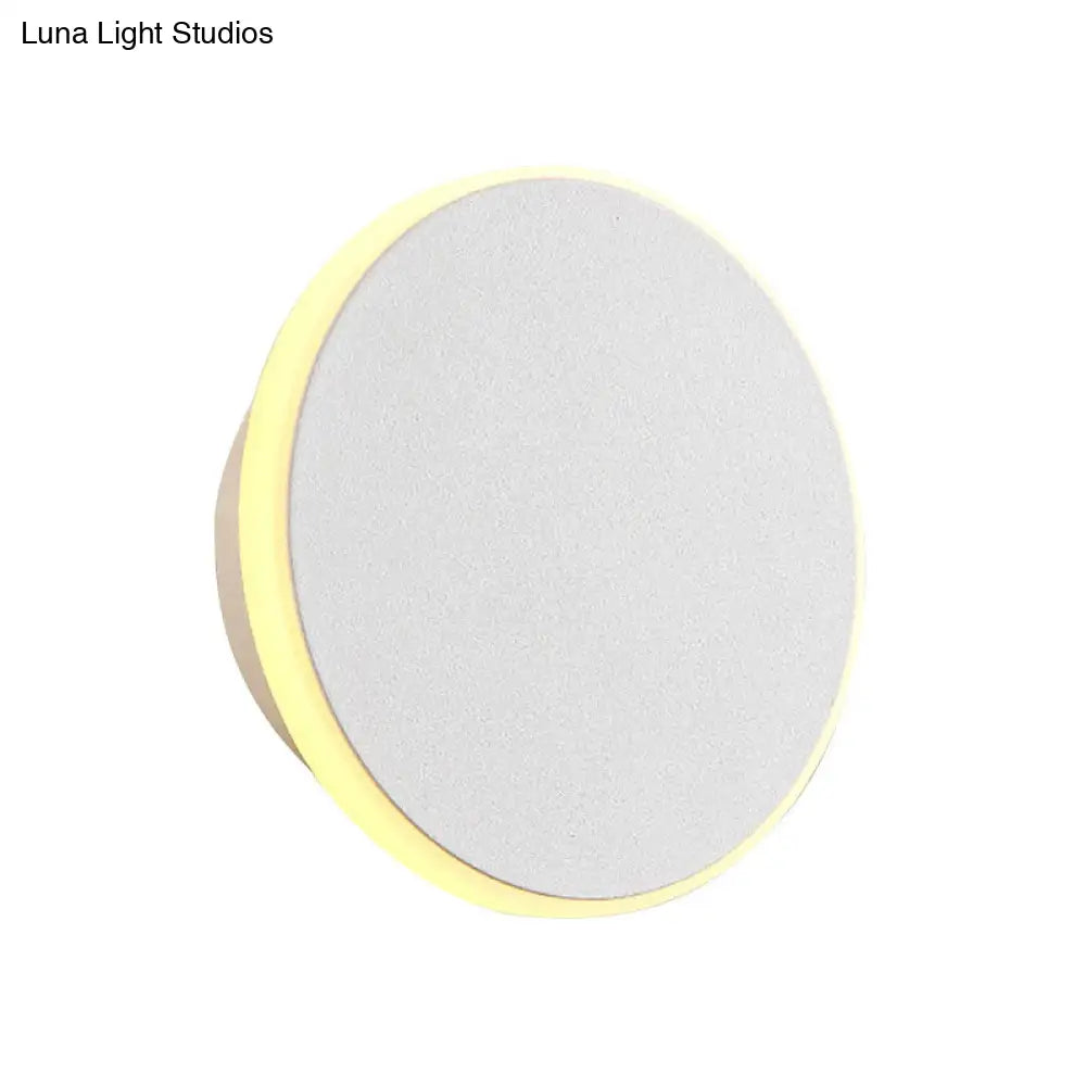 Modern Black/White Led Disc Sconce: Single Acrylic Wall Light In Warm/White