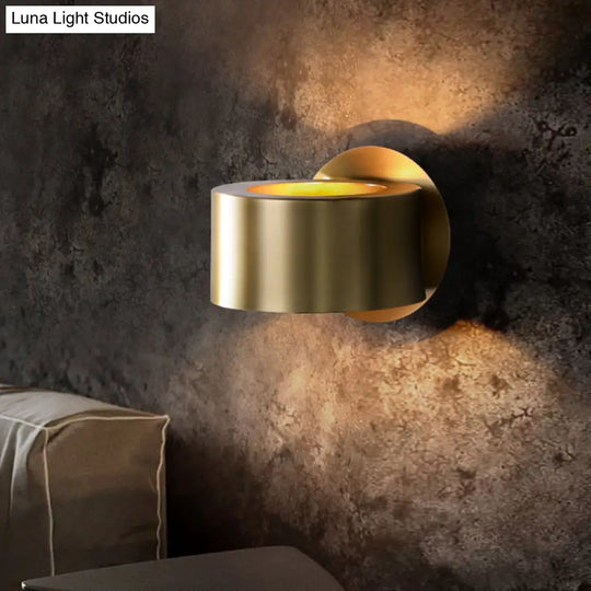 Modern Brass Wall Sconce - Stylish Bedroom Decoration 1-Light Round Shape Mount Bedside Light