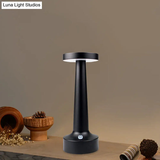 Modern Circle Dining Table Lamp - Waterproof Led Desk Light Metallic Finish In Black/Silver/Gold