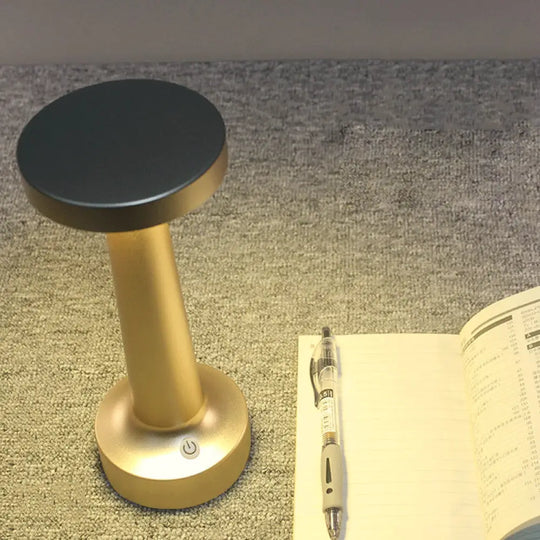 Modern Circle Dining Table Lamp - Waterproof Led Desk Light Metallic Finish In Black/Silver/Gold