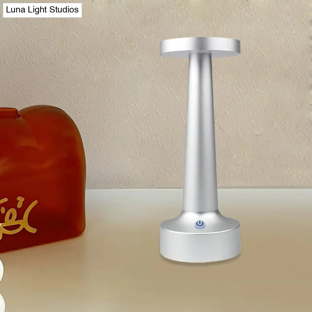 Modern Circle Dining Table Lamp - Waterproof Led Desk Light Metallic Finish In Black/Silver/Gold