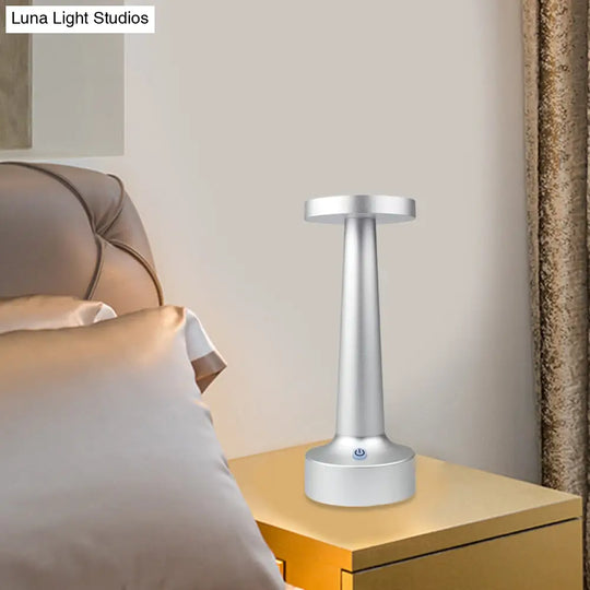 Modern Circle Dining Table Lamp - Waterproof Led Desk Light Metallic Finish In Black/Silver/Gold