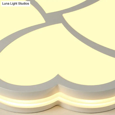 Modern Clover Shaped Bedroom Led Flush Mount Ceiling Light In White