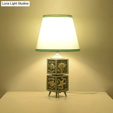 Modern Conch Cubic Resin Night Table Lamp: Light/Sky Blue Shade 1-Light Task Lighting