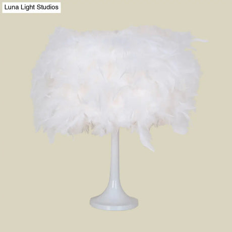 Modern Feather Night Table Lamp - Elegant 1 Light Desk Lighting For Living Room