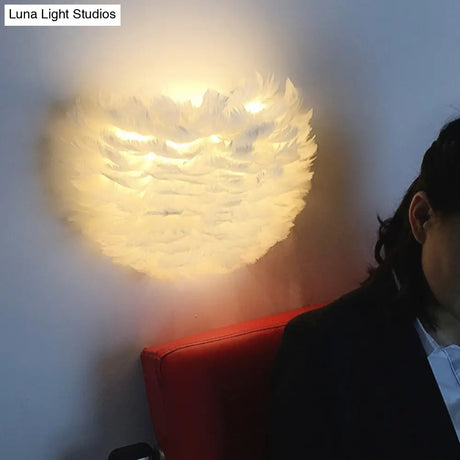 Modern Feather Wall Mount Lamp: Romantic & Cozy Sconce Lighting For Bedroom