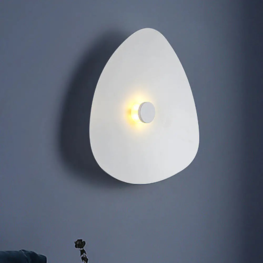 Modern Flaky Sconce Light: 7/9/11 Acrylic Led Wall Mounted Fixture In Grey/White