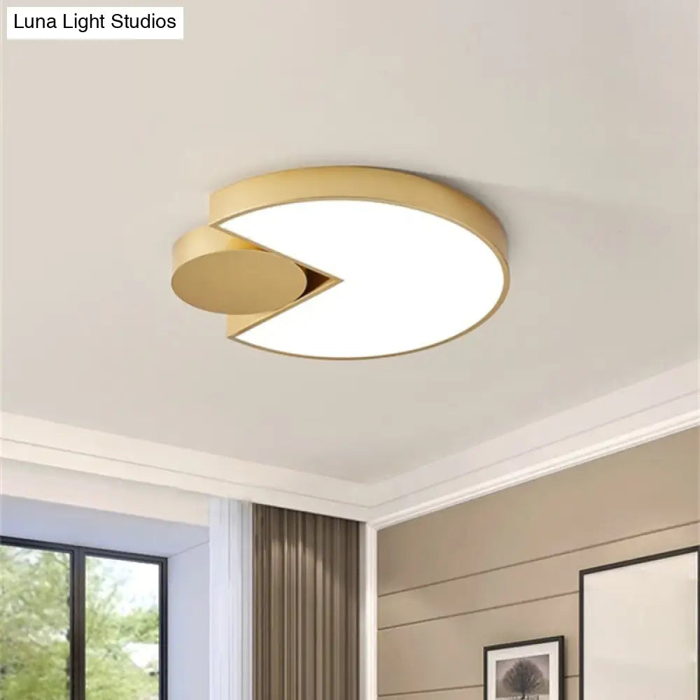 Modern Geometric Led Ceiling Light In Gold With 3 Color Options – Minimalistic Flush-Mounted