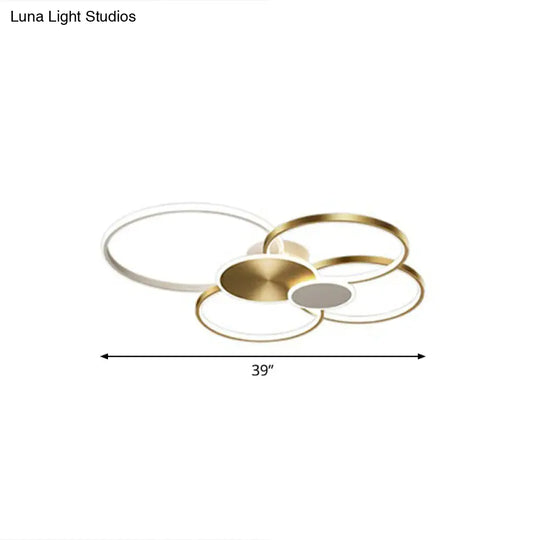 Modern Led Metal Flush Ceiling Light For Living Room - Circular Design Mounted Gold / 39’ Remote