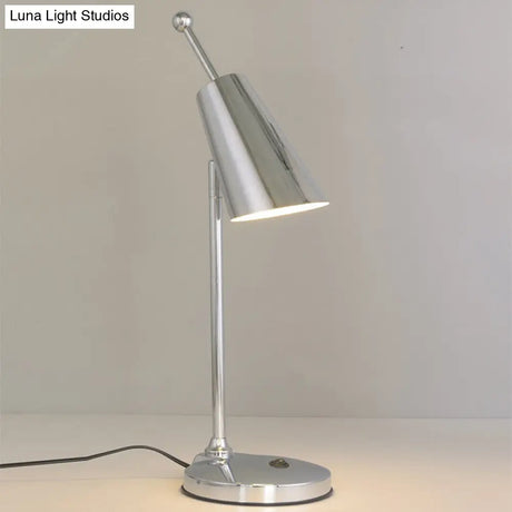 Modern Led Nightstand Table Lamp With Metal Shade In Gold/Silver Finish For Bedroom