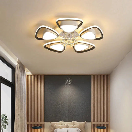 Moderne, leichte, luxuriöse, hochwertige, atmosphärische Kristall-Deckenleuchte