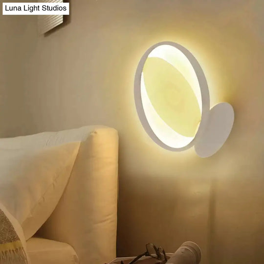 Modern Oval Acrylic Wall Light For Dining Room - White/Warm Sconce