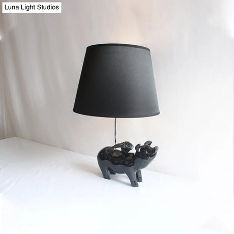 Modern Piggy Desk Light With Trapezoid Shade For Bedside