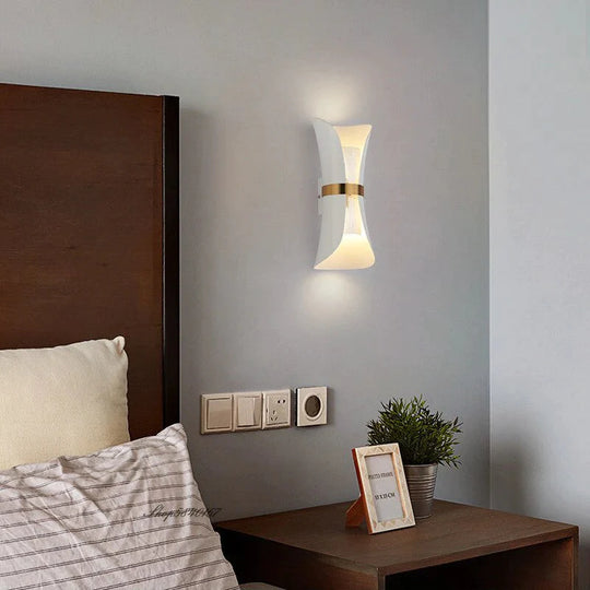 Moderne einfache Wandleuchte Lichter Scone für Schlafzimmer Badezimmer Schwarz Gold