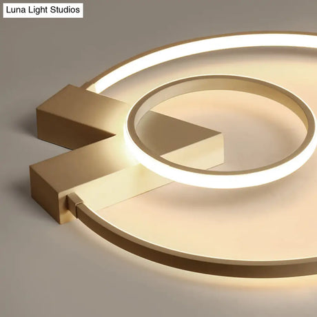 Modern Single Light White/Gold Flushmount Ceiling Fixture With Acrylic Panels
