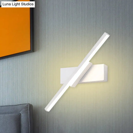 Modern Slim Led Wall Sconce With Acrylic Linear Design In White/Black - Choose Warm Or White Light