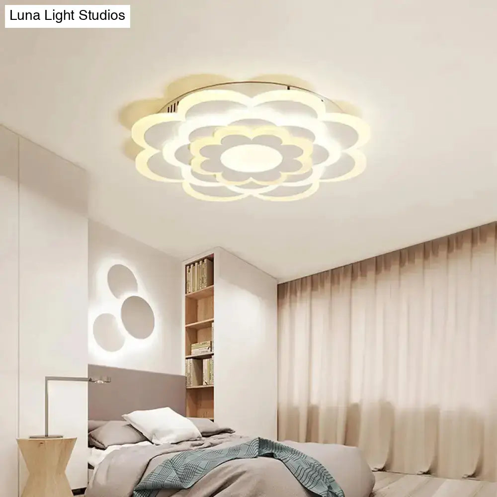 Modern White Bedroom Ceiling Light With Flower Acrylic Shade Led Flush Mount Lamp - Warm/White /