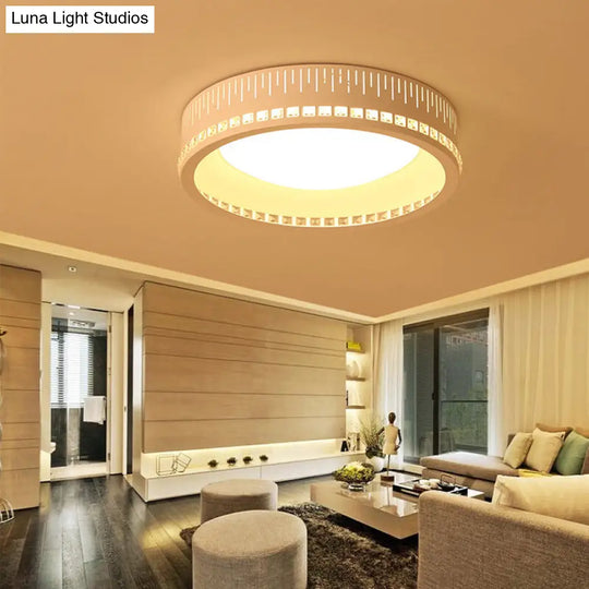 Modern White Round Flush Mount Ceiling Light For Bedroom / Remote Control Stepless Dimming