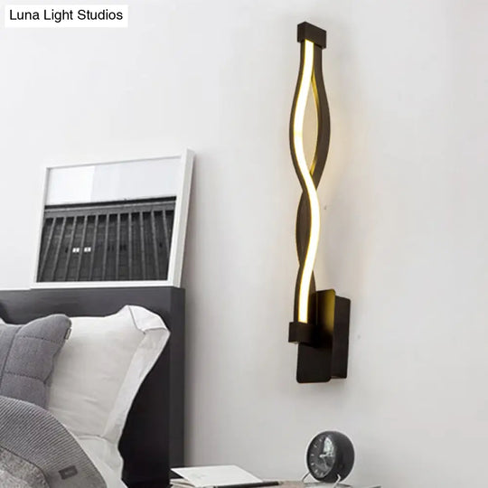 Nordic Simplicity Twist Shape Wall Mount Light Fixture For Living Room And Bedroom