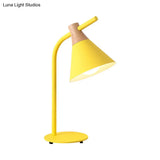 Nordic Single Head Metal Desk Light - Functional Reading Lamp For Study Rooms And Dormitories