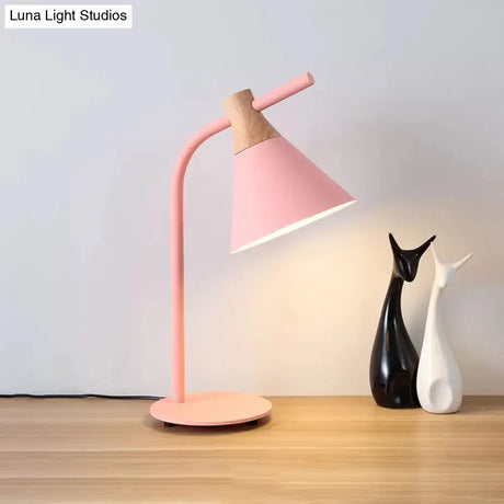 Nordic Single Head Metal Desk Light - Functional Reading Lamp For Study Rooms And Dormitories