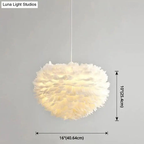Nordic Style Heart Ceiling Light - White Metal Pendant Lamp For Bedrooms
