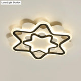 Nordic Style Led Acrylic Star Frame Flush Mount Ceiling Lamp In White/Black