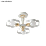 Nordic Style Metal Ceiling Lamp - Heart/Flower Shade White Finish 3/5 Lights For Living Room