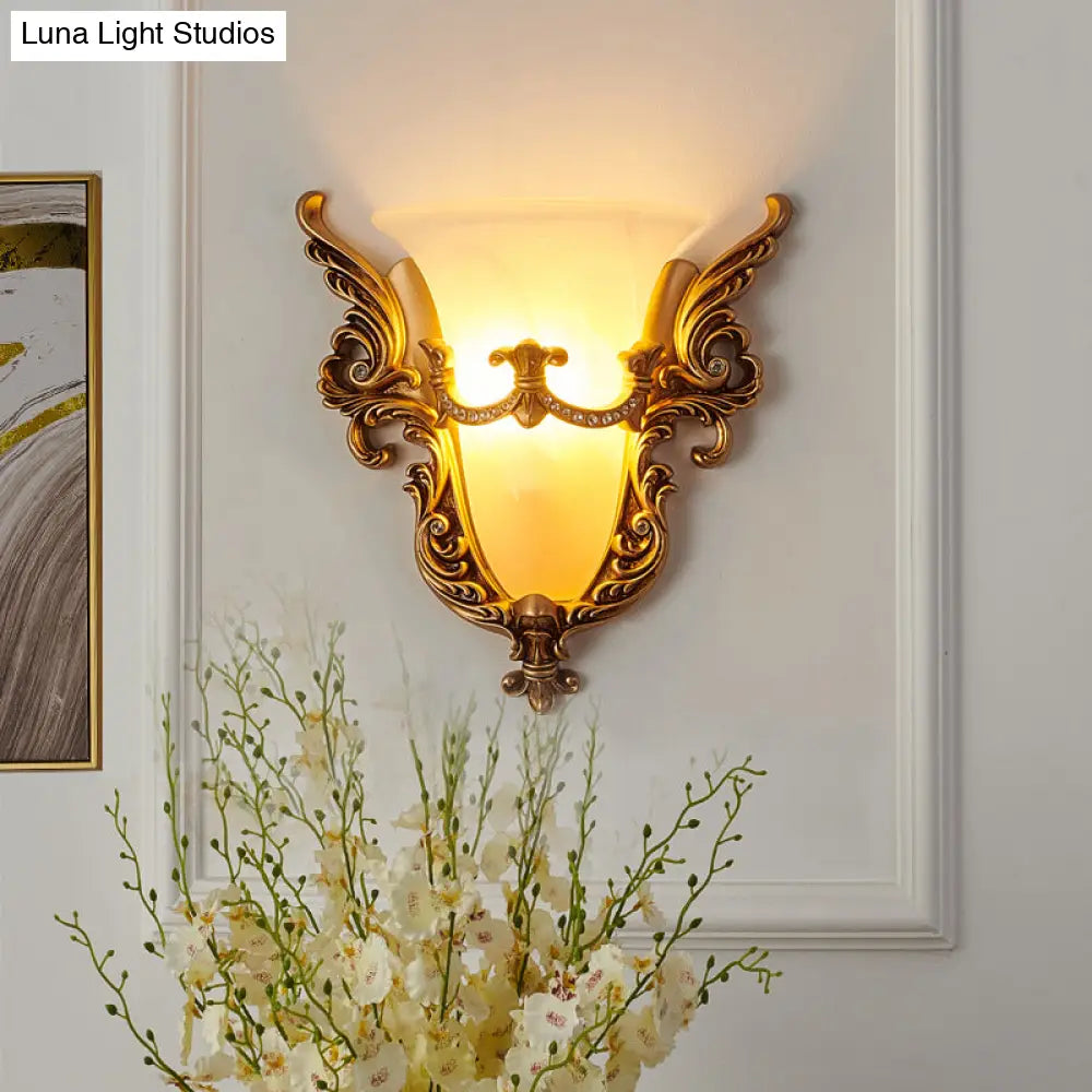 Opal Glass Gold Wall Sconce - Elegant 1-Bulb Cottage Lighting For Living Room