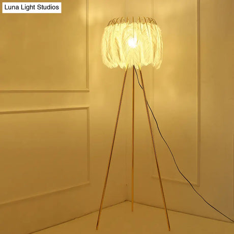 Post-Modern Gold Tripod Floor Lamp - Feather Design 1 Bulb Ideal For Living Room
