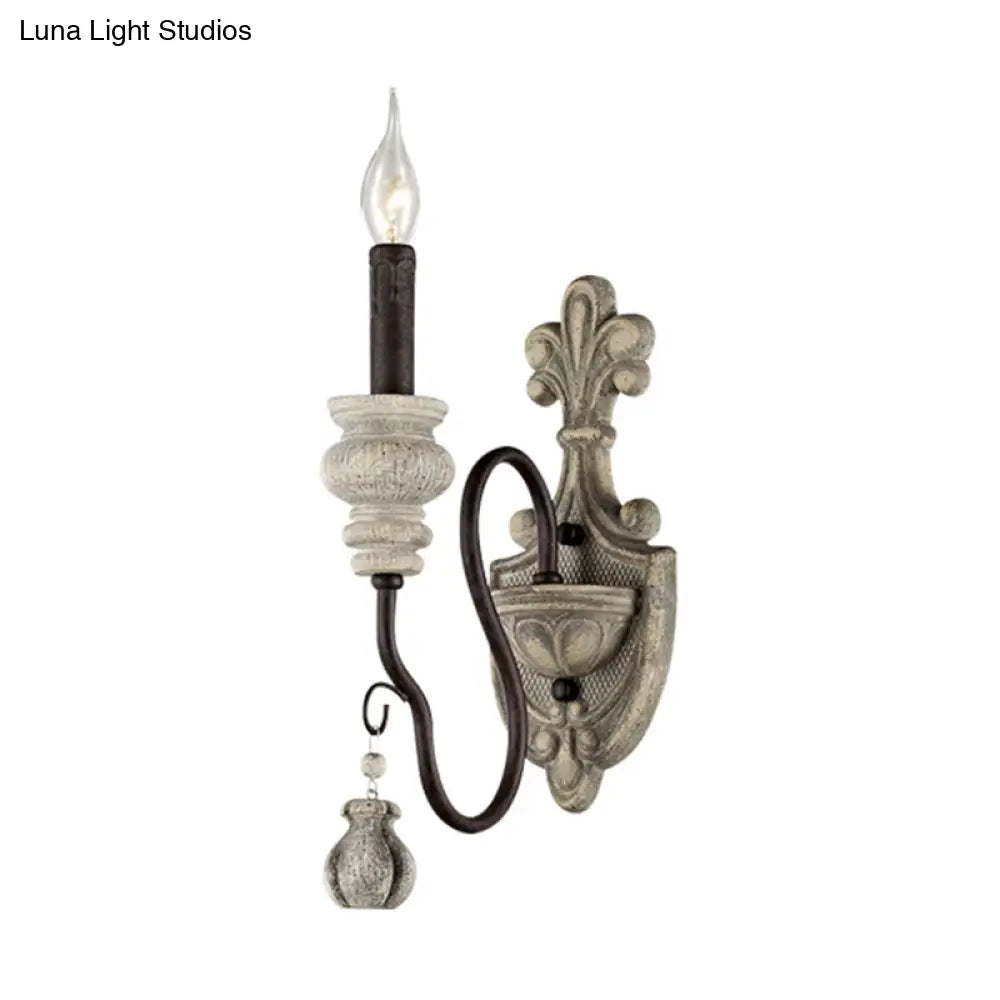 Retro Resin Candelabra Wall Lamp With Curved Arm In Black-Gold For Living Room