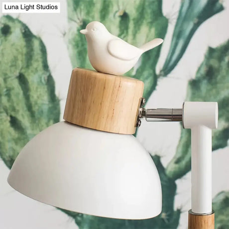 Rotatable Wood Desk Light - Nordic Style Animal Deco Table Lamp In Beige