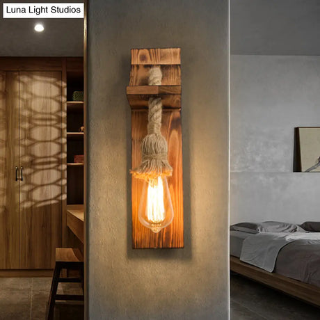 Rustic American Wooden Wall Sconce With Natural Rope Light For Restaurants & Coffee Shops