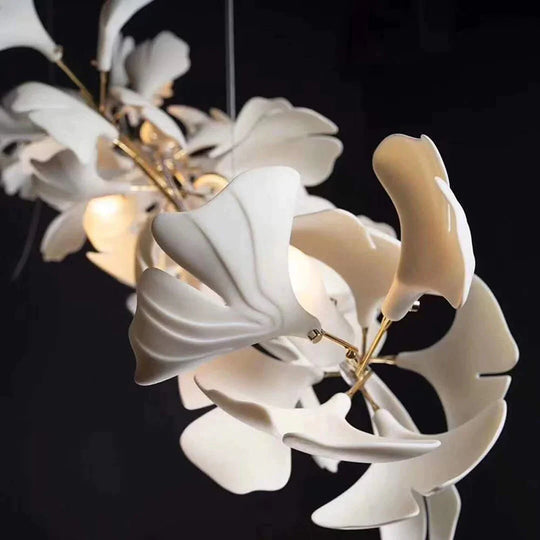 Sara – Kronleuchter mit Kupferblumen