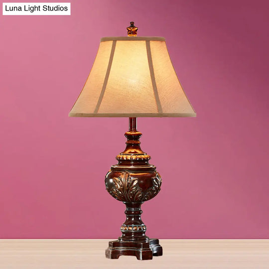 Silvia - Traditional Table Lamp