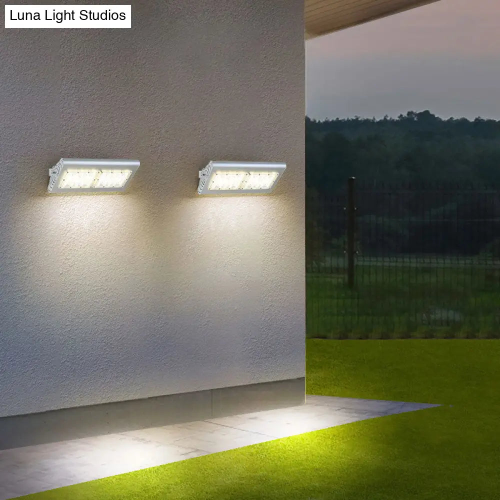 Simplicity Aluminum Led Spotlight Wall Sconce In Silver For Courtyard Lighting