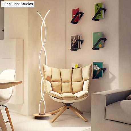 Simplistic Acrylic Spiral Led Floor Lamp - Ideal For Bedroom Reading