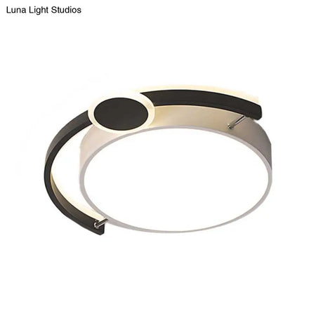 Sleek 16’/19.5’ Wide Led Flush Ceiling Light In Metallic Black/Gold For Bedroom White