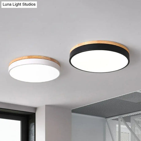 Sleek Led Circle Flush Mount Bedroom Lighting With Acrylic Shade